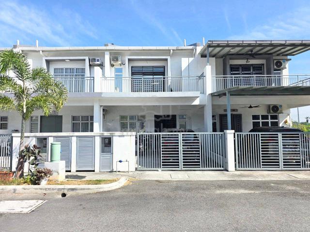 Freehold 2 Storey Terrace Bandar Mahkota Banting 1