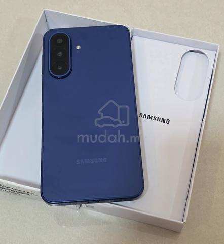Samsung Galaxy A27 5G (Blue 256GB) - photo 3 of 4