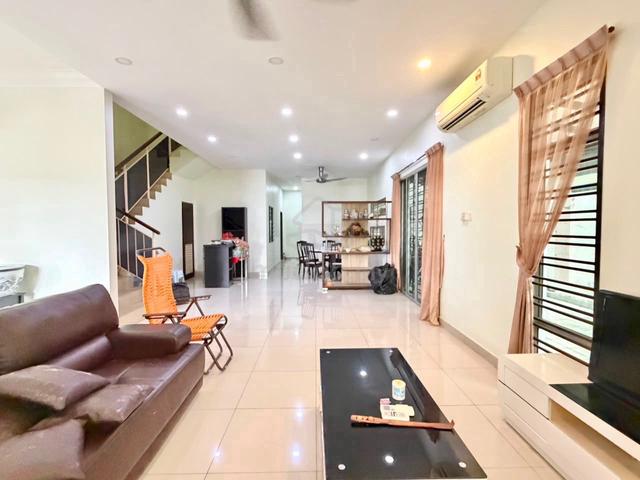 Taman Seri Austin @ Citrine, Cluster 32x75 Below Market, Renovated 1