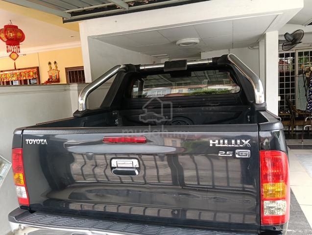 2010 Toyota HILUX 2.5 G FACELIFT DOUBLE CAB (A) - 2