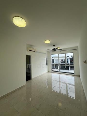 3 Storey house ready for rent 1