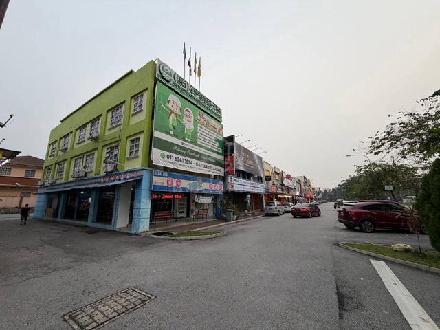 HIGH TRAFFIC AREA 2 Storey Shoplot Prima Saujana, Kajang 1