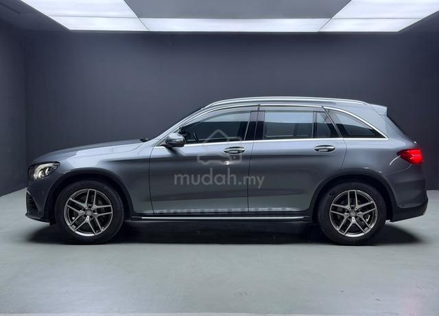 X253 2015 Mercedes Benz GLC250 2.0 AMG 4MATIC SUV - 5