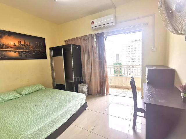 FREE 1 MONTH Male Female Couple Medium Room Suriamas Pyramid Geo BRT 1