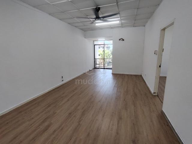 Indah Court Likas 1