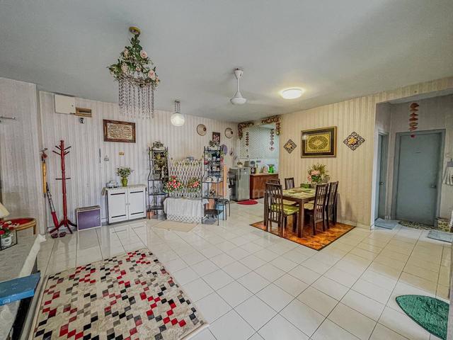 Pangsapuri Sutera Apartment (Kajang) 1