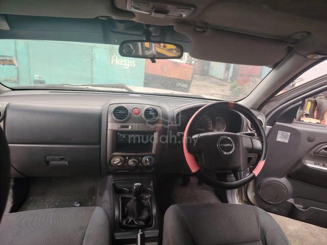 2011 Isuzu D-MAX 2.5 4X2 (STANDARD) TFR54HD1 (M) - 3