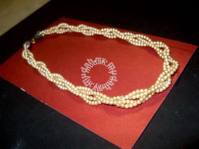 Vintage Braided Pearl Necklace - 4 