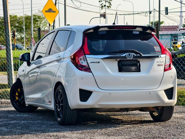 2015 Honda JAZZ 1.5 E (A) - 4