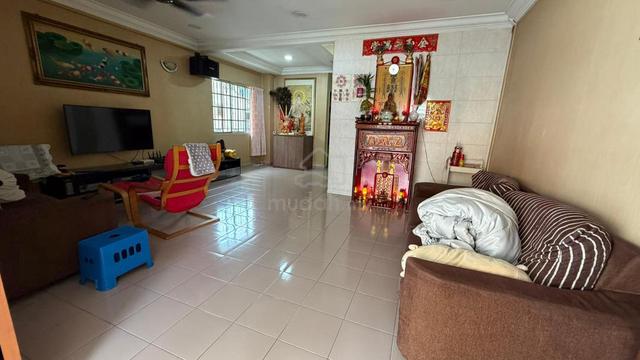 2 Storey Endlot House, Seri Kembangan, Taman Universiti Indah,Selangor 1