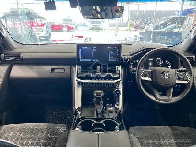 2023 Toyota LANDCRUISER 3.5 (A) Low Down Payment - 3