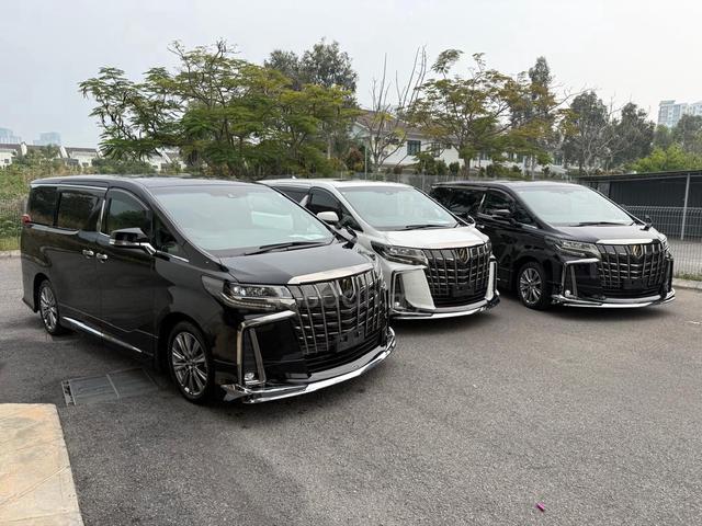 2022 Toyota ALPHARD 2.5 S TYPE GOLD III 22K KM - 3