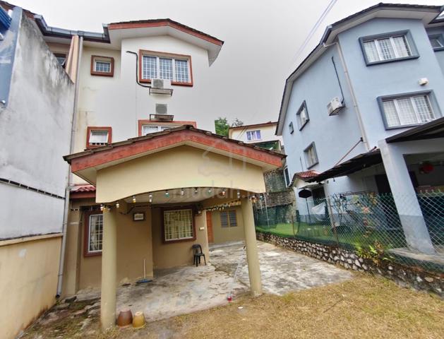 End Lot - 3 Storey Terrace @ Taman Selayang Mulia 1