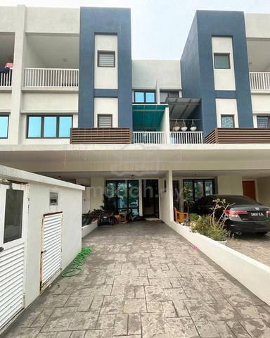 Ayden Townhouse Ground Floor Near KLIA 1