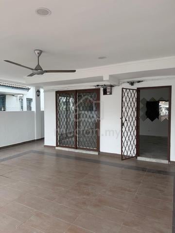 USJ 6 Double Storey House 1