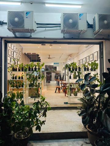 Concept Café for Rent (Ready for use) Belakang Pasaraya Pantai Timur 1