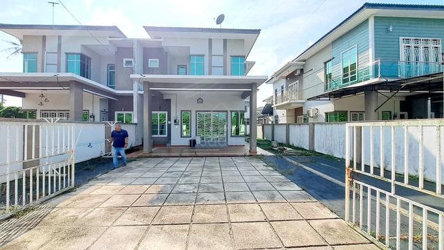Rumah SEMI D 2TINGKAT FULLY FURNISHED KG BUKIT BESAR KUALA TERENGGANU 1