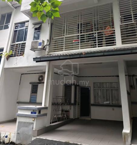1 Storey Taragon Puteri cheras town house,cheras  batu 9, full loan 1