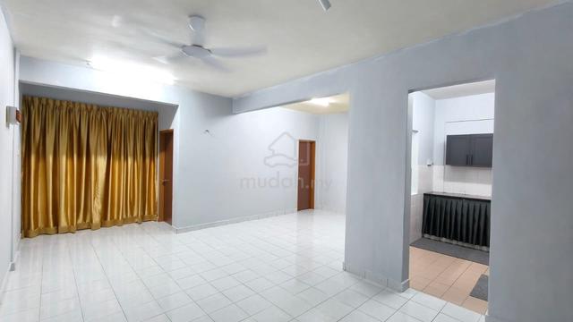 Ground Floor Townhouse |Family Friendly|@ Putra Villa, Bdr Seri Putra 1