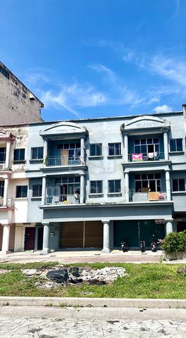 Groundfloor untuk Disewa. Sebaris kedai Makan Dapur Melaka 1
