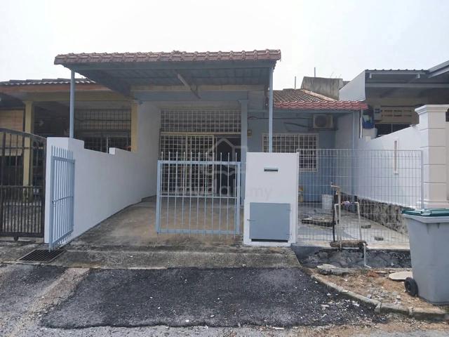 Single Storey House For Rent, Taman Layang-Layang, Senawang 1