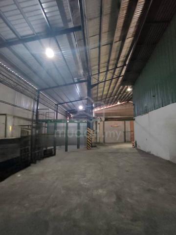 DEMAK LAUT WAREHOUSE FOR RENT At BINTAWA SEJINGKAT KUCHING 1