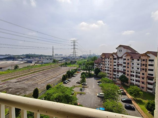 Apartment Komuter Raya 3