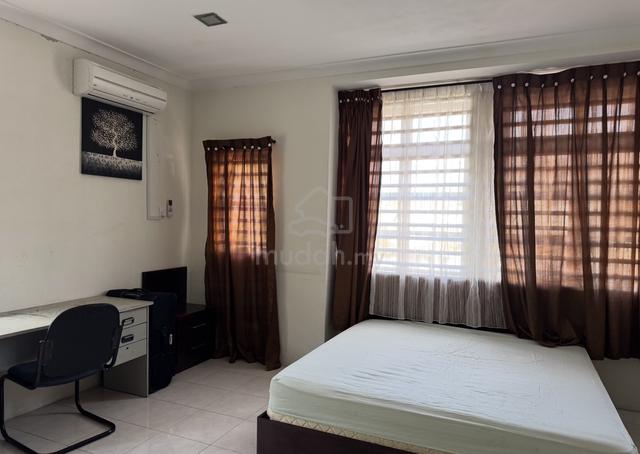 Master Room 1
