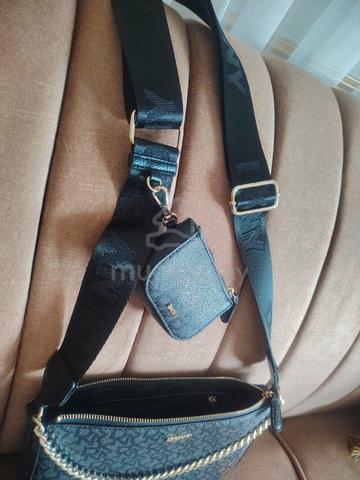 dkny sling bag crossover with pouch  - photo 3 of 6