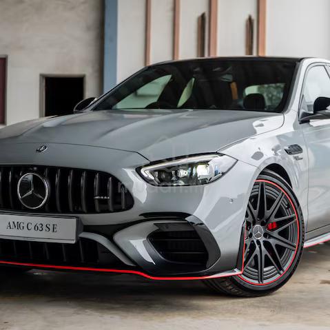 2025 Mercedes Benz C63 AMG S 2.0 E PERFORMANCE F1 - 1