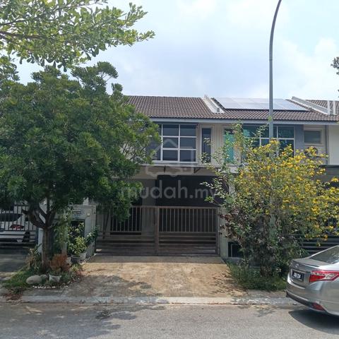 2 Storey Terrace Bangi Avenue  6 4R4B Partially Furnished 1