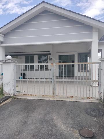 Taman Kota Masai / Rumah Satu Tingkat Corner Lot / Jalan Rambai 1
