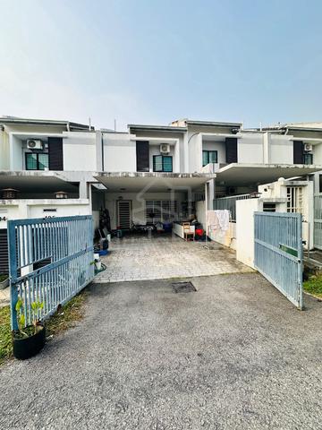 Below MV Double Storey House Laman Delfina, Nilai Impian 1