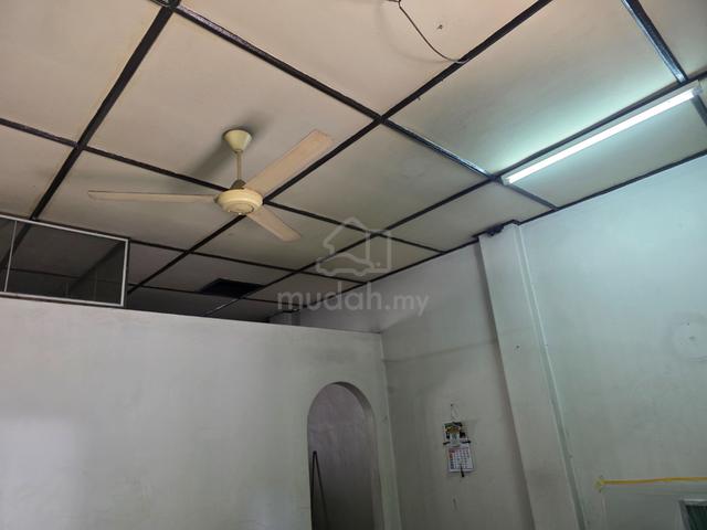 Rumah teres satu tingkat 1