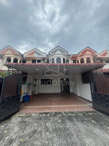 Station 18 / pengkalan pegoh double storey house for rent 1