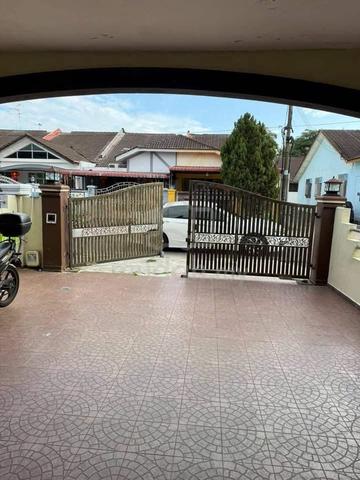 Bukit Indah Single Storey Endlot House For Sale 1