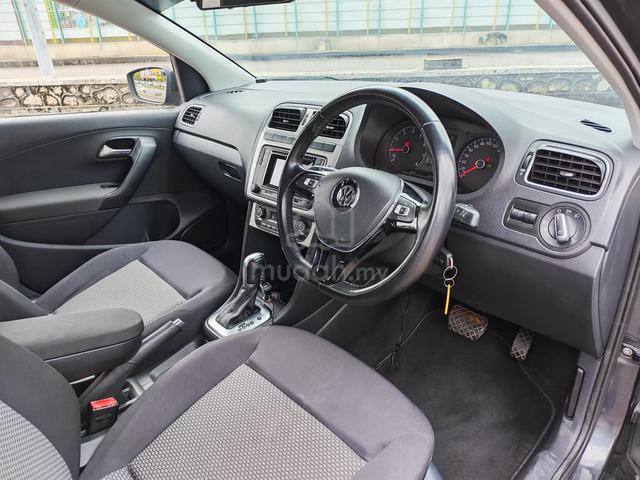2017 Volkswagen VENTO 1.6 COMFORTLINE (A) CASH - 4