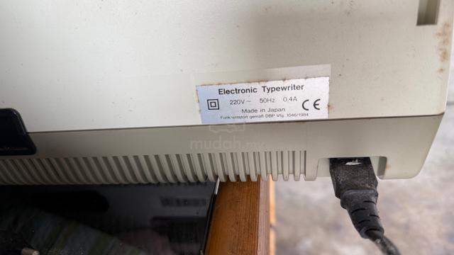 Vintage Electronic Typewriter ABM 830 - photo 3 of 5