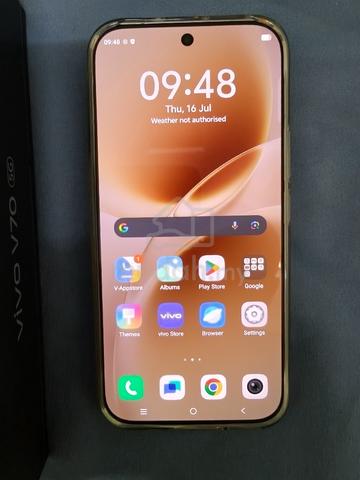 Vivo V70 Golden Hour (Gold) 12GB + 512GB - photo 2 of 3