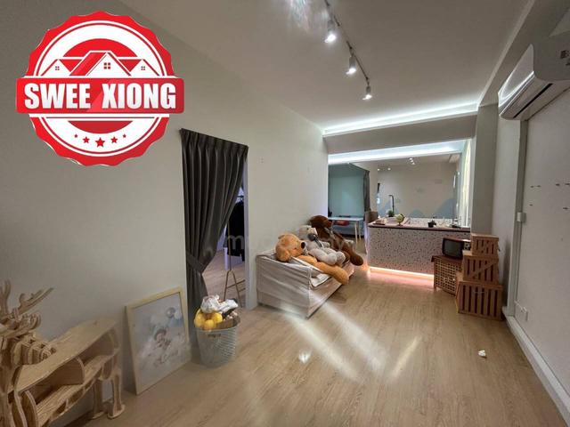 FIRST 1ST FLOOR BAY AVENUE 1410sf BAYAN BARU LEPAS SHOP LOT SHOPLOT 1