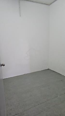 bilik sewa atas kedai 1