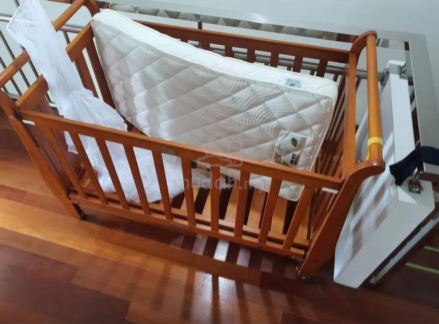 Preloved baby cot Moms Kids for sale in Kuching Sarawak