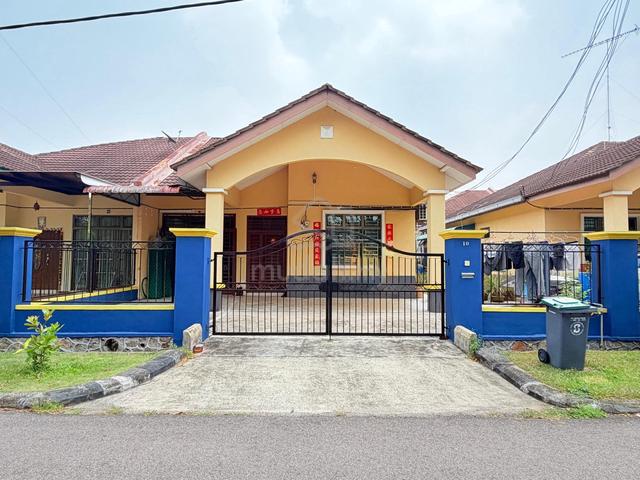 Single storey Semi D/Taman saujana 1