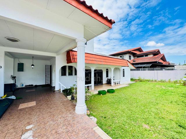 1.5 Storey Bungalow House SS3 Kelana Jaya Petaling Jaya For Sale 1
