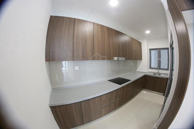 LakeFront Residence 1