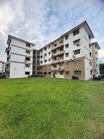Rumah Pangsa Permas Jaya 1