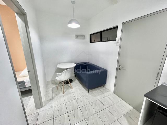 Uni Suites 1