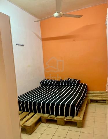 Room in Vista Amani Condominium Bdr Sri Permaisuri Cheras KL 1