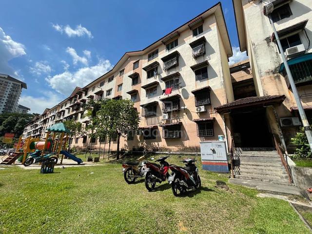 Apartment Lestari (Damansara Damai) 1