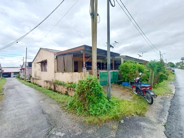 Teres Endlot di Taman Daskoh, Kuala Krai 1